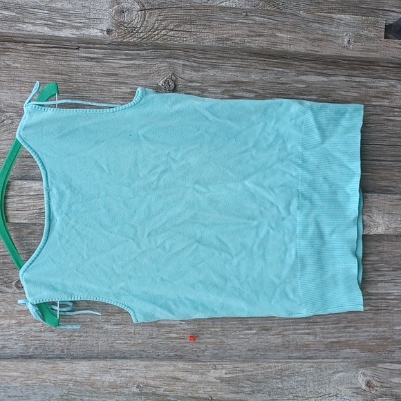 Point Zero summer sweater and SK Capris - Picture 4 of 12